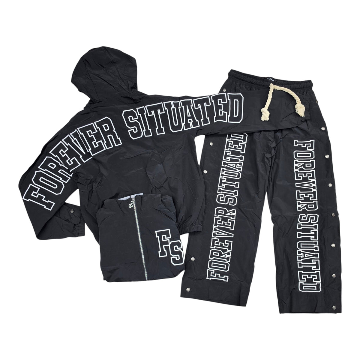 MEN’S FOREVER SITUATED SNAP-SIDE NYLON TRACKSUIT BLACK