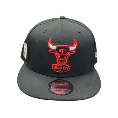 CHICAGO BULLS SNAPBACK HAT BLACK FLAT BRIM