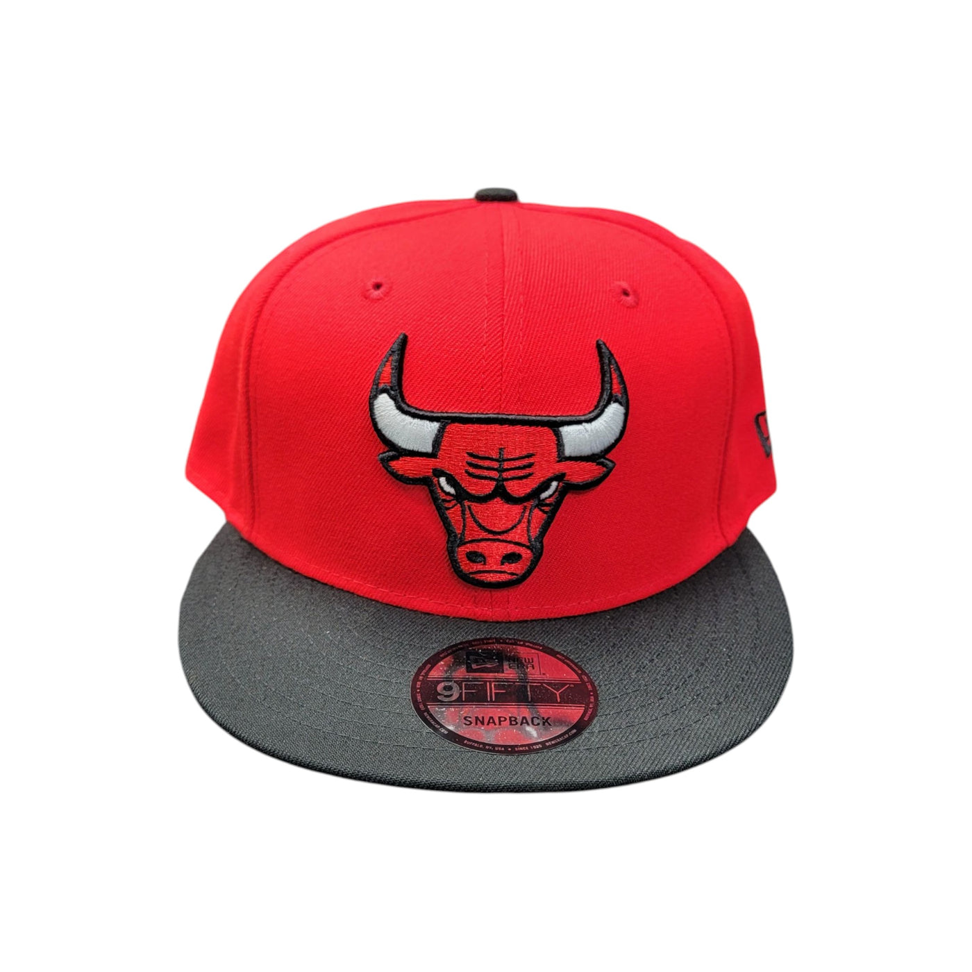 CHICAGO BULLS SNAPBACK HAT RED FLAT BRIM