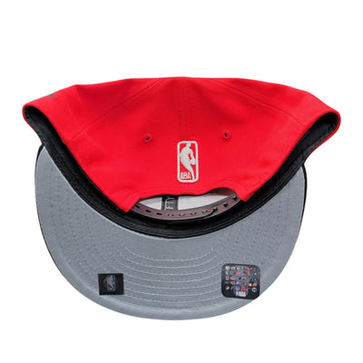 CHICAGO BULLS SNAPBACK HAT RED FLAT BRIM