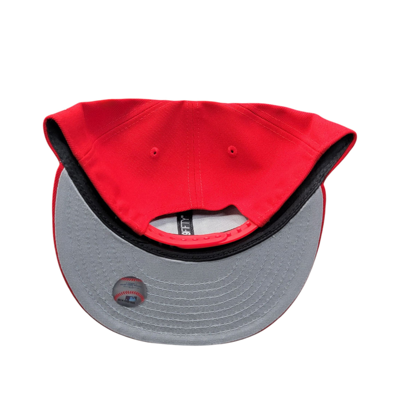 NY SNAPBACK HAT RED FLAT BRIM
