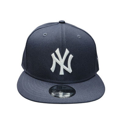 NY SNAPBACK HAT NAVY FLAT BRIM