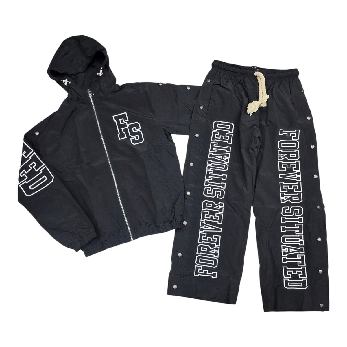 MEN’S FOREVER SITUATED SNAP-SIDE NYLON TRACKSUIT BLACK