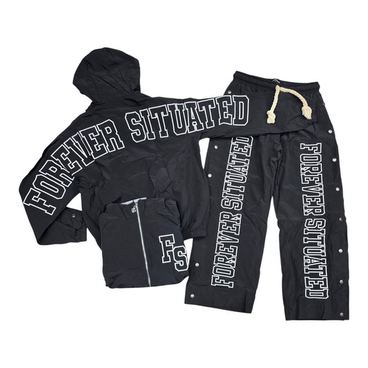MEN’S FOREVER SITUATED SNAP-SIDE NYLON TRACKSUIT BLACK